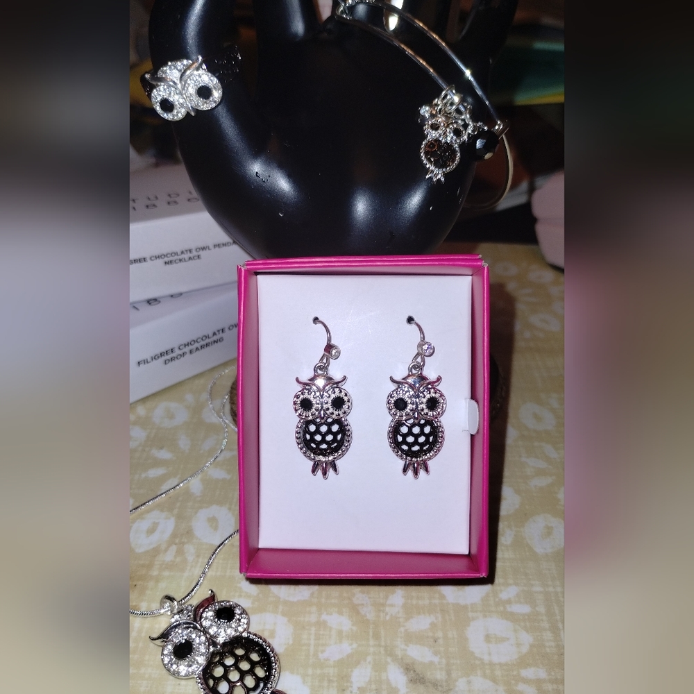 Owl Filagree drop earrings - Picture 2 of 2
